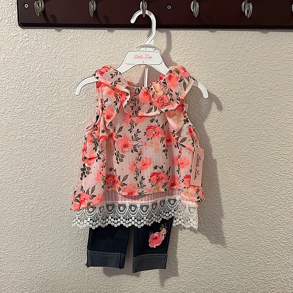 NEW, Little Lass 2-Piece girl set. 18 months.